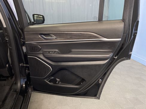 Certified 2021 Jeep Grand Cherokee L Limited image 47