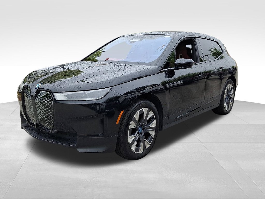 Used 2024 BMW iX xDrive50 w/ Convenience Package AWD/4WD image 3