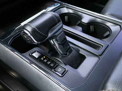 Used 2022 Ford F150 Lariat AWD/4WD image 19
