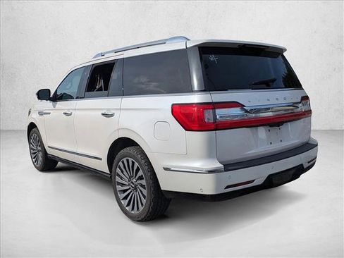 Used 2019 Lincoln Navigator Reserve image 7