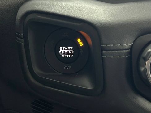 Used 2026 Jeep Wrangler Unlimited Rubicon AWD/4WD image 32