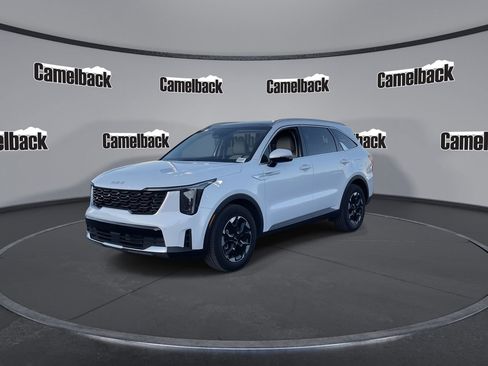 Certified 2025 Kia Sorento S w/ Panoramic Sunroof Package FWD image 3