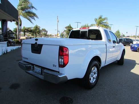 Used 2012 Nissan Frontier SV RWD image 7