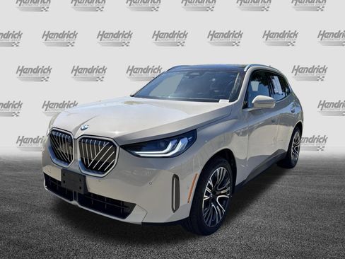 Certified 2025 BMW X3 xDrive30i w/ Premium Package AWD/4WD image 7