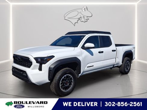 Used 2024 Toyota Tacoma TRD Off-Road AWD/4WD image 1