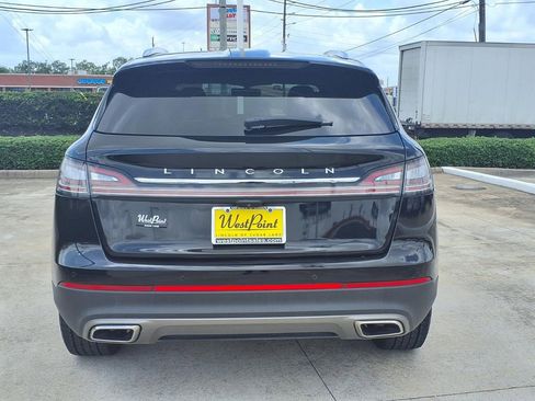 Used 2022 Lincoln Nautilus Reserve FWD image 5