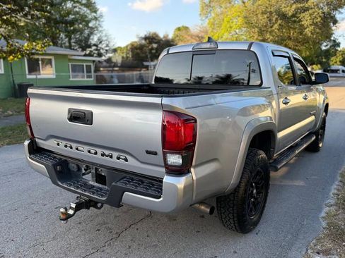 Used 2018 Toyota Tacoma SR5 image 5