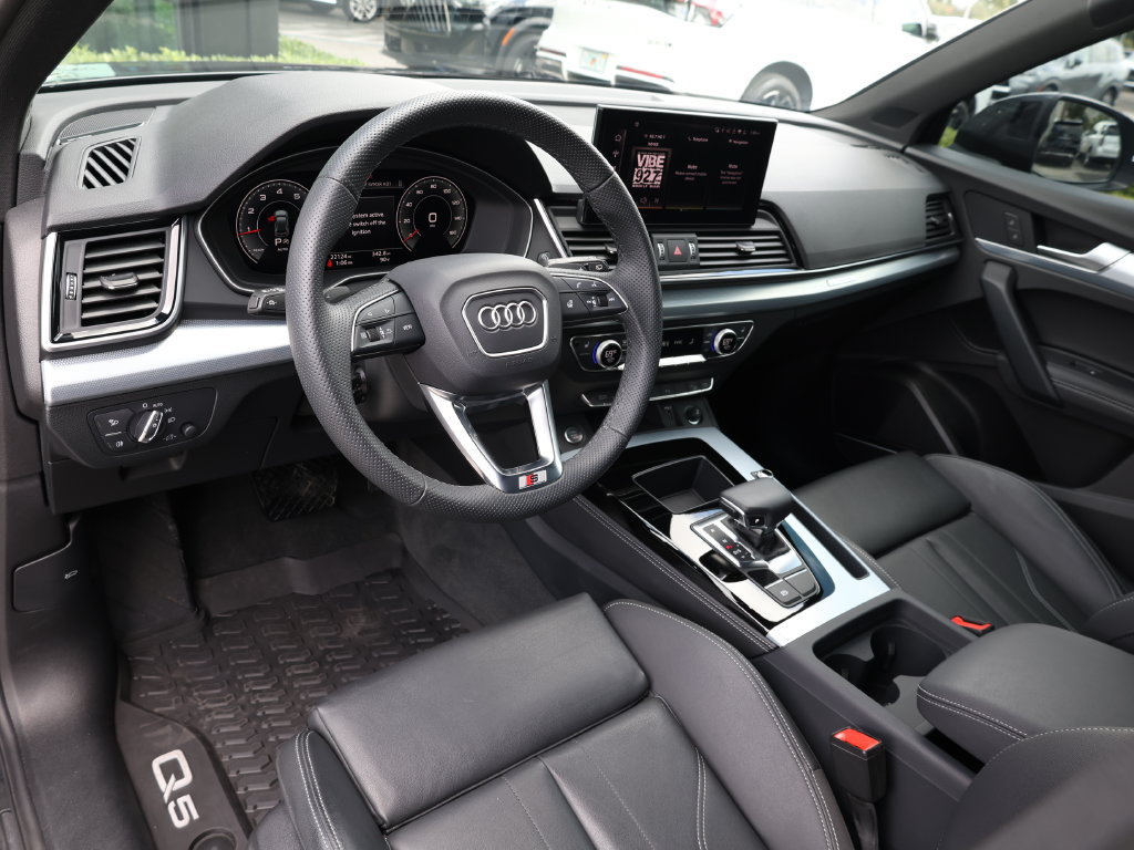 Used 2024 Audi Q5 2.0T Premium Plus AWD/4WD image 16