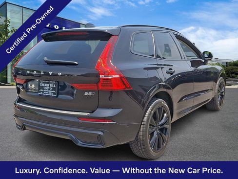 Certified 2024 Volvo XC60 B5 Plus w/ Protection Package Premier AWD/4WD image 7