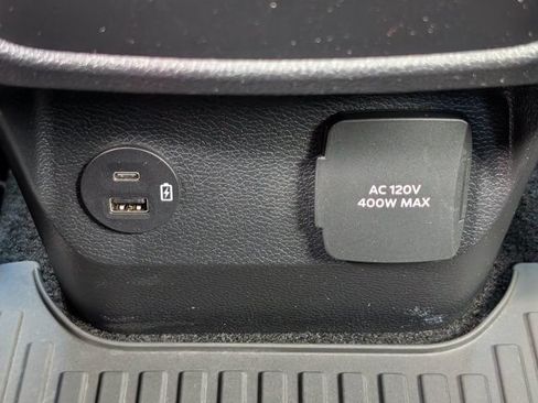 Used 2025 Ford Ranger Raptor AWD/4WD image 32