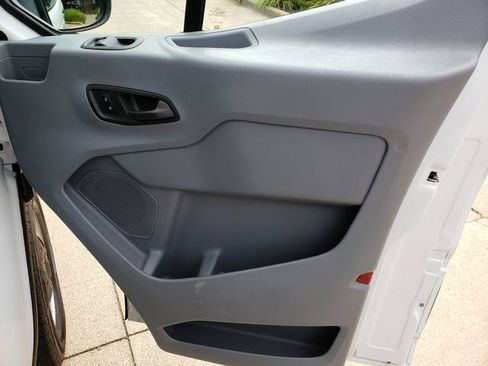 Used 2018 Ford Transit 150 130 Low Roof RWD image 17