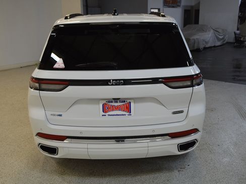 Used 2023 Jeep Grand Cherokee Overland w/ Advanced Protech Group III image 4