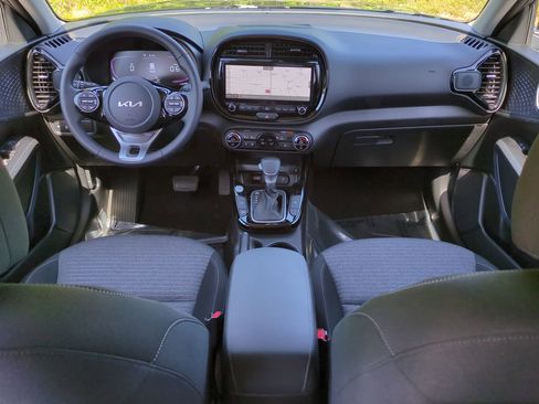 Certified 2023 Kia Soul EX image 15