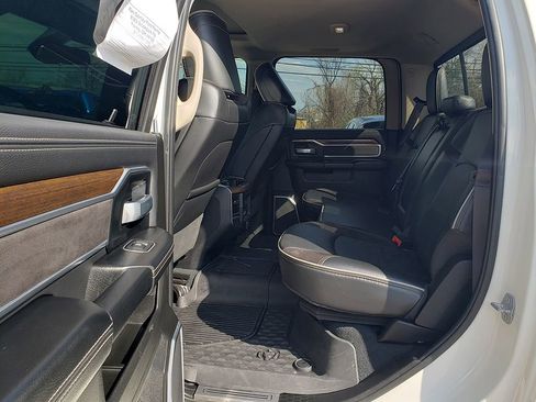 Used 2022 RAM 2500 Laramie AWD/4WD image 11