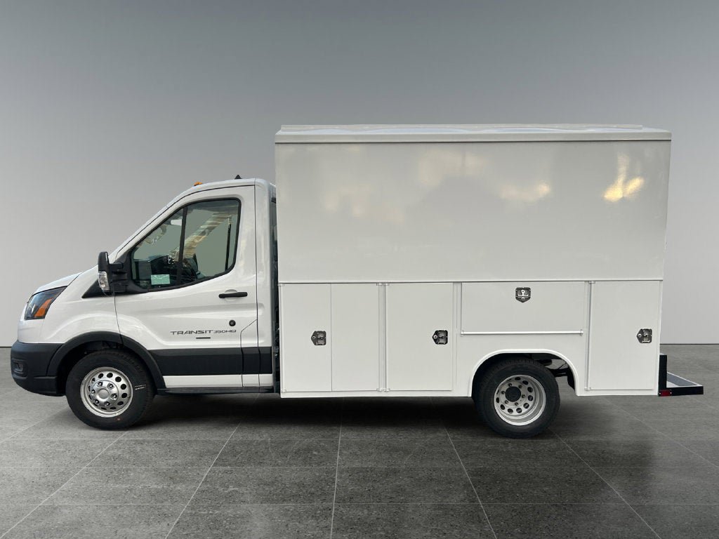 Used 2025 Ford Transit 350 w/ Exterior Upgrade Package RWD image 2