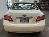 Used 2010 Toyota Camry LE image 5
