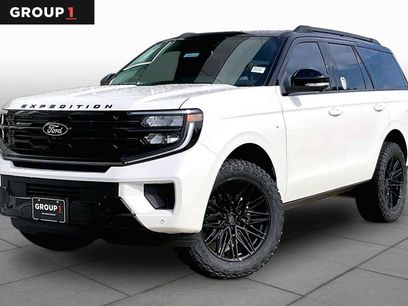 New 2026 Ford Expedition Platinum w/ Stealth Appearance Package