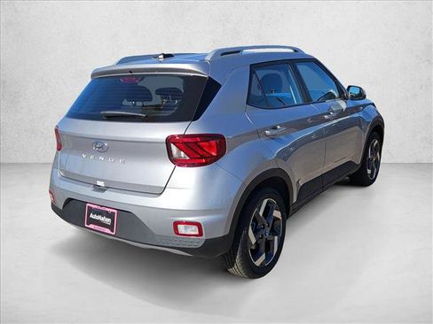 New 2026 Hyundai Venue SEL FWD image 6