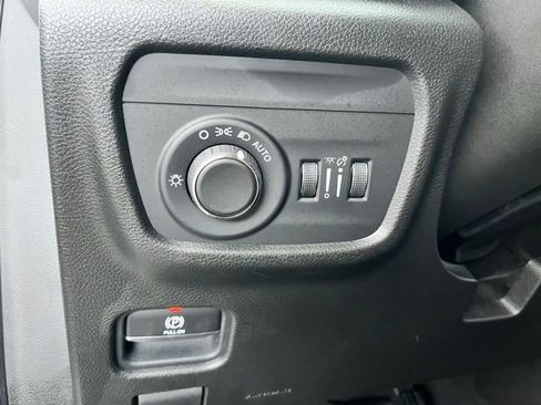 Used 2022 Jeep Grand Cherokee L Laredo AWD/4WD image 33