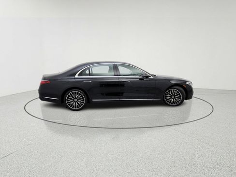 Certified 2023 Mercedes-Benz S 500 4MATIC image 7