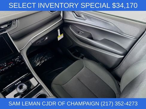 New 2025 Jeep Grand Cherokee Laredo X w/ Luxury Tech Group I image 23