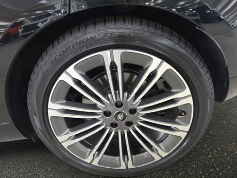 Used 2023 Land Rover Range Rover Long Wheelbase Autobiography AWD/4WD image 32