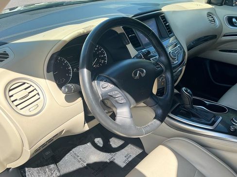 Used 2019 INFINITI QX60 Luxe w/ Essential Package FWD image 11