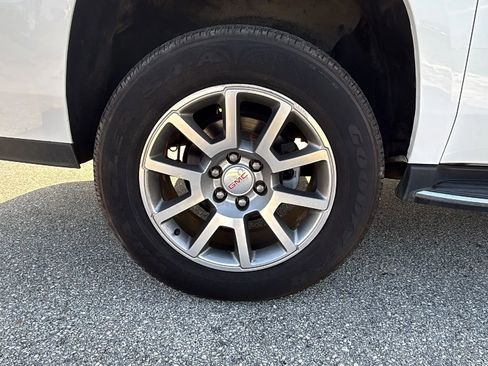 Used 2020 GMC Yukon XL Denali RWD image 28