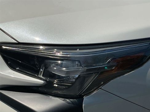 Used 2024 Subaru Outback Limited AWD/4WD image 9