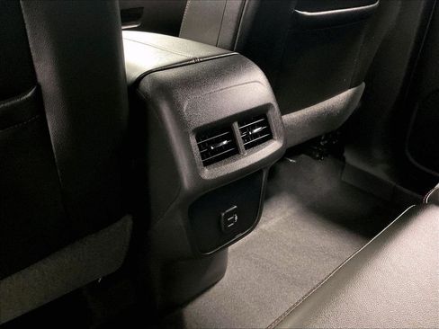 Used 2023 Chevrolet Equinox RS AWD/4WD image 28