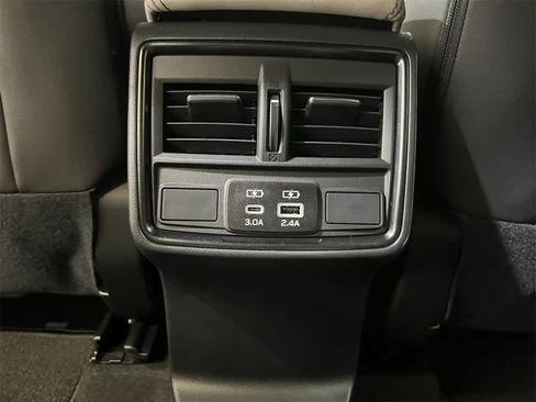 Certified 2025 Subaru Forester Limited image 24