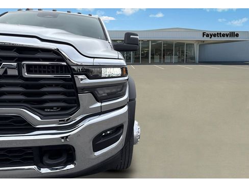 New 2026 RAM 4500 Tradesman w/ Chrome Appearance Group image 21