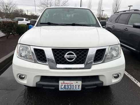 Used 2019 Nissan Frontier SV w/ Value Truck Package image 2