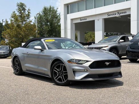 Used 2020 Ford Mustang Premium RWD image 9