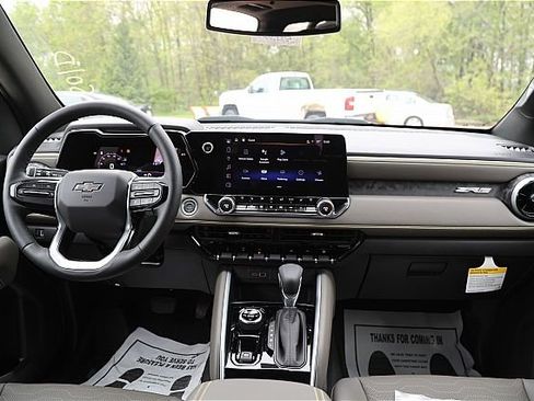 New 2024 Chevrolet Colorado ZR2 w/ ZR2 Bison Edition image 11