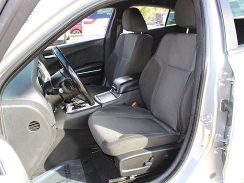 Used 2022 Dodge Charger SXT image 12