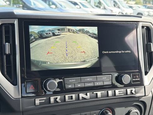 Used 2026 Nissan Frontier SV w/ Tow Package RWD image 15