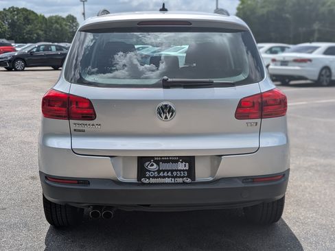 Used 2018 Volkswagen Tiguan Limited w/ Premium Package FWD image 8