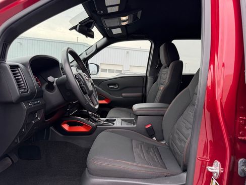 Used 2023 Nissan Frontier PRO-4X w/ Pro Convenience Package image 12