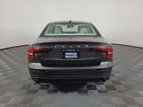 Used 2019 Volvo S60 T5 Momentum FWD image 4