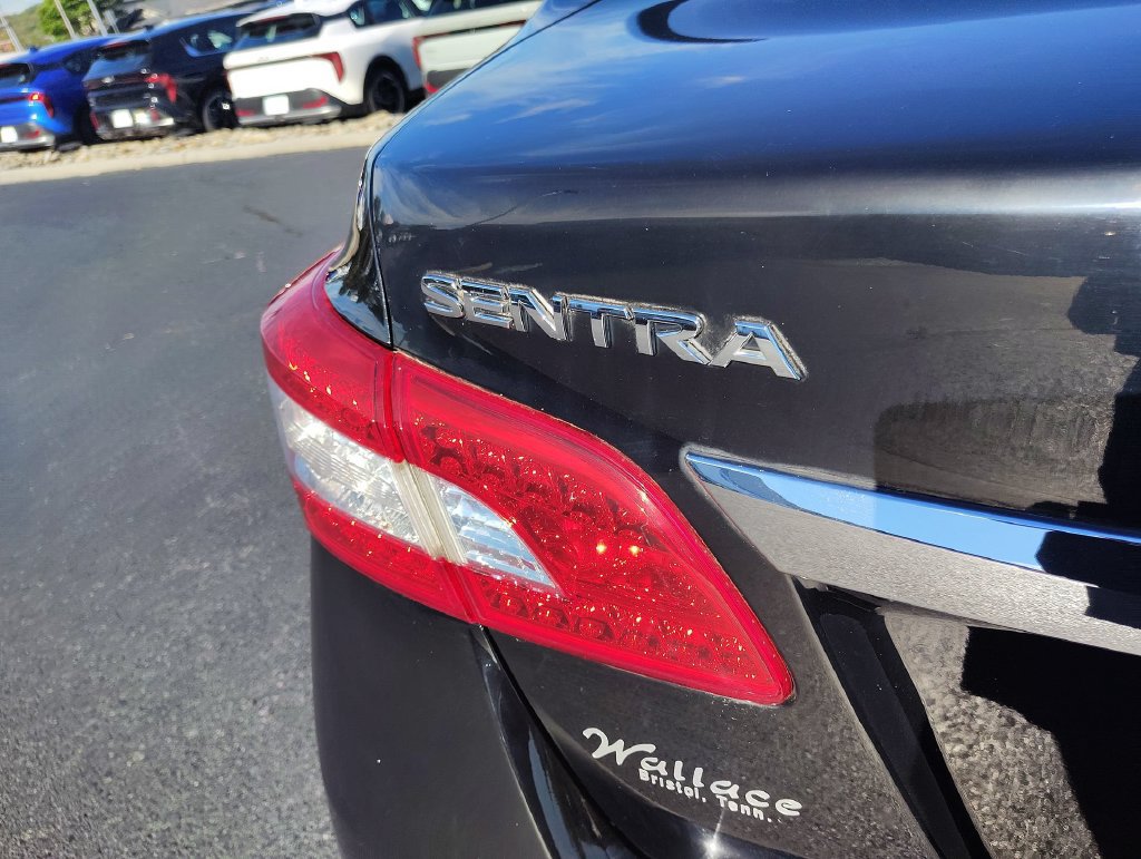 Used 2015 Nissan Sentra SV FWD image 7