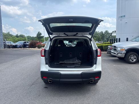 Certified 2025 Subaru Ascent Bronze Edition AWD/4WD image 32