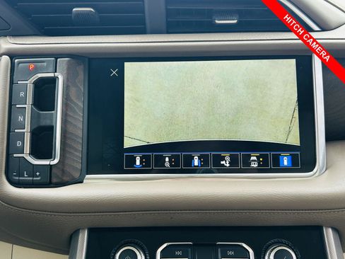 Used 2022 GMC Yukon Denali AWD/4WD image 14