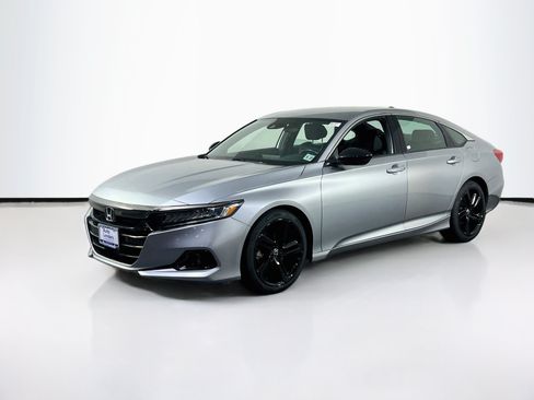 Used 2022 Honda Accord Sport image 1