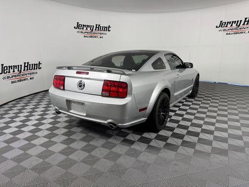Used 2009 Ford Mustang GT image 8