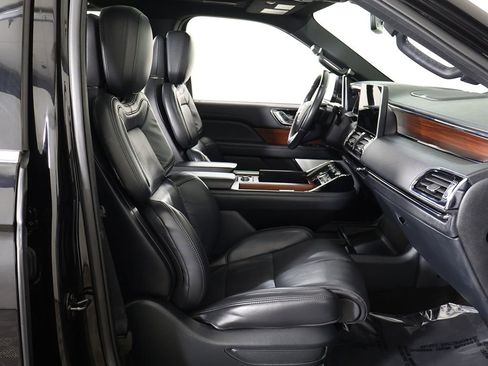 Used 2023 Lincoln Navigator Reserve AWD/4WD image 42