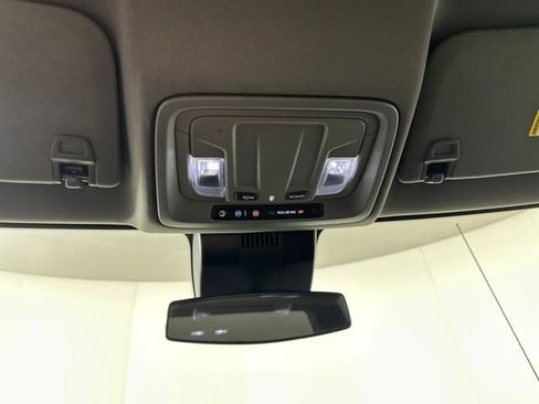 Used 2023 Chevrolet Silverado 1500 LT image 24