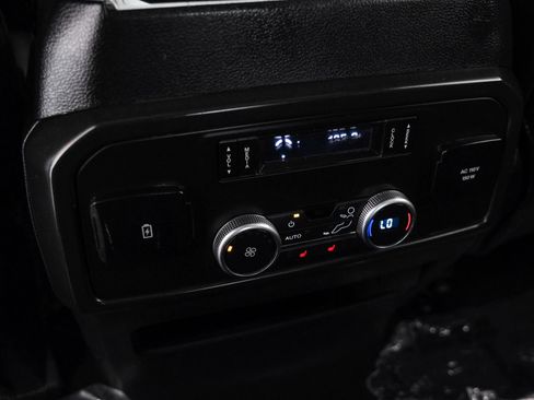 Used 2020 Ford Expedition Limited w/ Equipment Group 301A AWD/4WD image 36