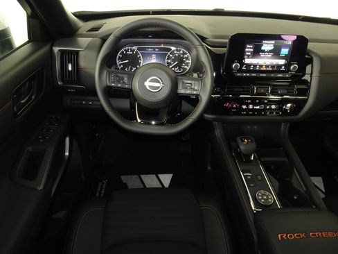 New 2025 Nissan Pathfinder Rock Creek image 5