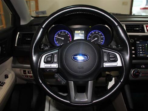 Used 2016 Subaru Outback 2.5i Limited w/ Popular Package #4 image 17